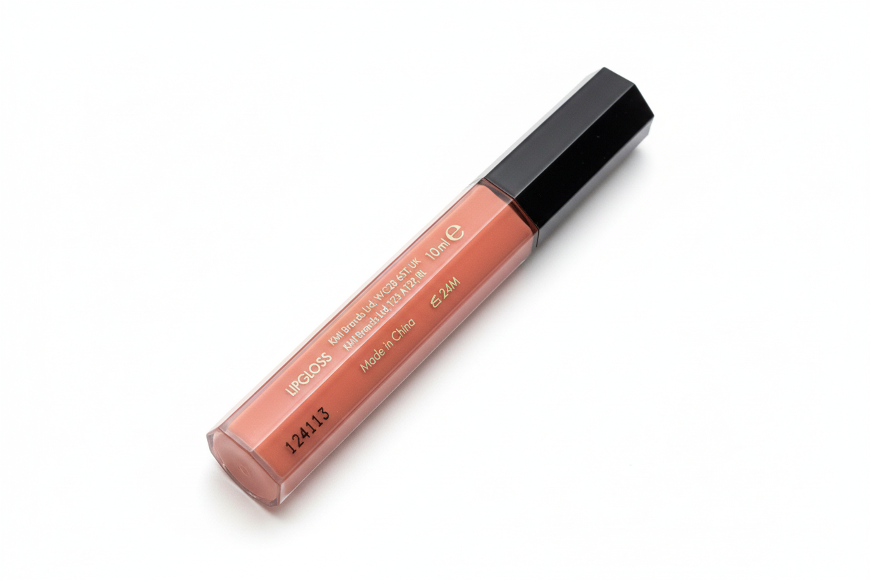 Lip gloss with background removed